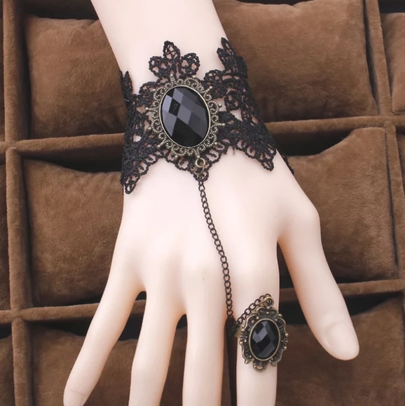 Jewelry - 🎀Black Lace Bracelet Hand Harness